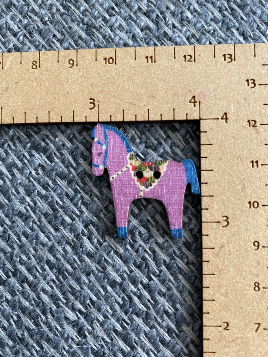 Wooden Horse Buttons (7pcs)